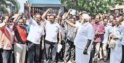 புதுச்சேரியில் ஒரே நாளில் ஏராளமான போராட்டங்கள்