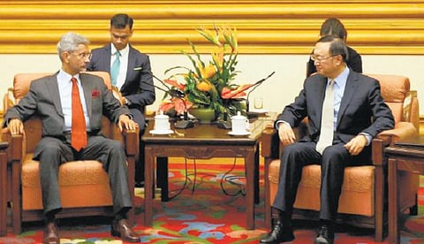 சீனாவை எதிர்கொள்வது எப்படி?﻿﻿﻿