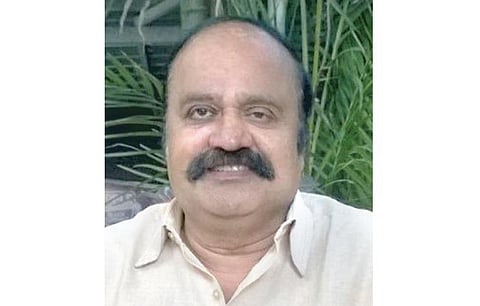 அதிமுக செய்தித் தொடர்பாளராக வா.புகழேந்தி நியமனம்﻿