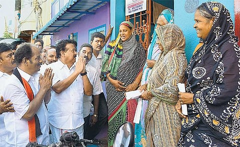 புதிய வண்ணாரப்பேட்டை பகுதியில் திமுக வேட்பாளர் தீவிர வாக்குச் சேகரிப்பு