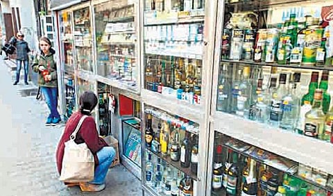 உலக மசாலா: மினியேச்சர் கடைகள்!﻿