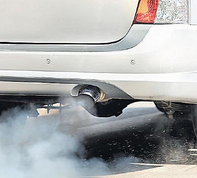 வாகன புகை மாசை கட்டுப்படுத்த வழிகாட்டும் பாரீஸ், லண்டன் மேயர்கள்﻿