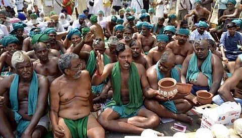 பயிர் காப்பீடு திட்டத்தினால் பெருநிறுவனங்களுக்கு மட்டும் லாபம்: விவசாய சங்கத் தலைவர்கள் சாடல்