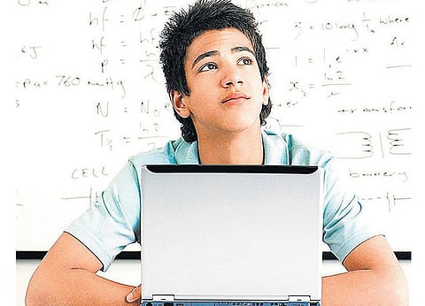 பத்தாவதுக்கு அடுத்து? - இப்படியும் படிக்கலாமே!﻿﻿