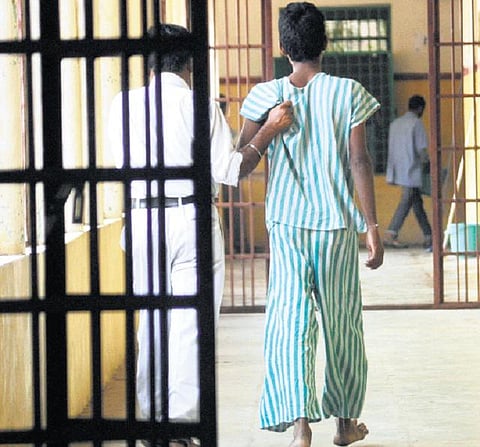 என்ன சொல்கிறது மனநல மருத்துவப் பாதுகாப்பு மசோதா?