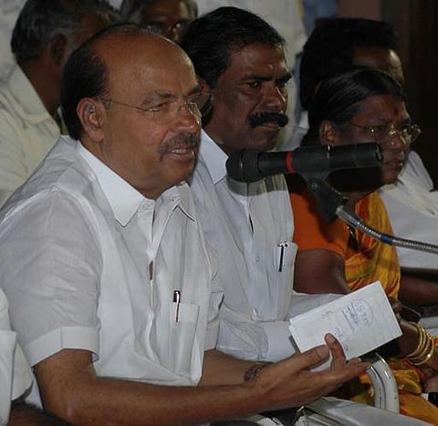 ஓட்டுக்குப் பணம்: முதல்வர் பழனிச்சாமி, 30 அமைச்சர்கள் பதவி விலக வேண்டும்- ராமதாஸ் வலியுறுத்தல்