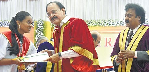 நாடு முழுவதும் 2022-ம் ஆண்டுக்குள் 187  மருத்துவ கல்லூரிகள் தொடங்க மத்திய அரசுக்கு நிதி ஆயோக் பரிந்துரை: மத்திய அமைச்சர் வெங்கய்ய நாயுடு தகவல்