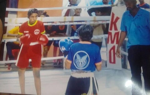 அறம் பழகு 1: யோகேஸ்வரி- சர்வதேச குத்துச்சண்டை போட்டிக்குச் செல்ல காசில்லாமல் காத்திருக்கும் அரசுப்பள்ளி மாணவி!