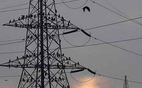 மின்தடை குறித்து புகார் அளிக்க செல்போன் எண்கள் வெளியீடு﻿: மின்சார வாரியம் அறிவிப்பு﻿