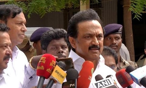 மருத்துவர்கள் அனுமதி தந்தால் மட்டுமே கருணாநிதி  தொண்டர்களை சந்திப்பது பற்றி முடிவு செய்யப்படும்: ஸ்டாலின்