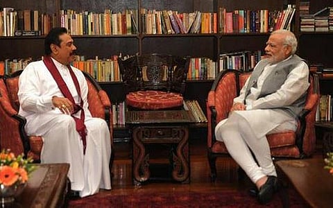 இலங்கை முன்னாள் அதிபர் ராஜபக்சேவுடன் மோடி சந்திப்பு