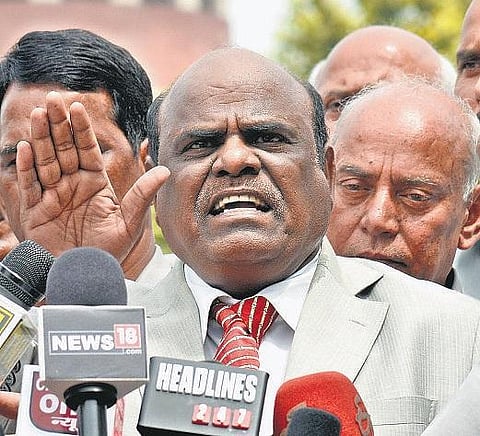 நீதிபதி கர்ணன் நிபந்தனையற்ற மன்னிப்பு கேட்க விரும்புகிறார்: உச்ச நீதிமன்றத்தில் வழக்கறிஞர் தகவல்