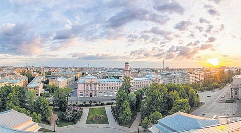 காரணம் ஆயிரம்: இரவைப் பகலாக்க முடியுமா?﻿