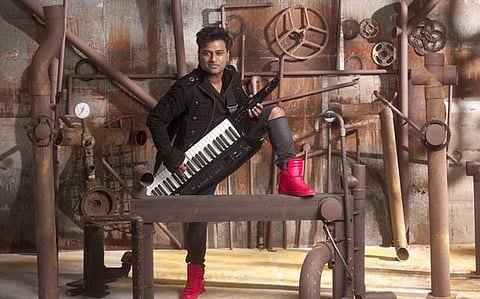 சாமி 2 அப்டேட்: ஹாரிஸ் நீக்கம், இசையமைப்பாளராக தேவி ஸ்ரீபிரசாத் ஒப்பந்தம்