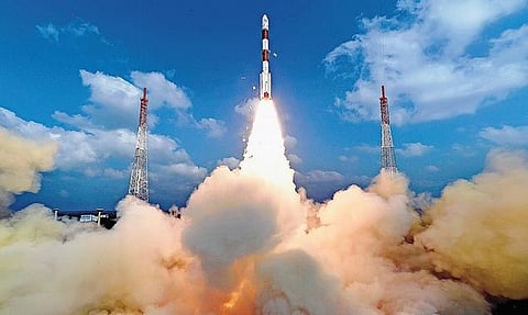 இஸ்ரோவுக்கு இந்திரா அமைதி விருது﻿