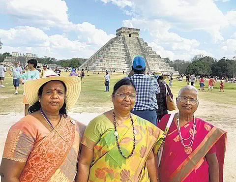 இது எங்க சுற்றுலா: கப்பல் ஏறிப் போயாச்சு!