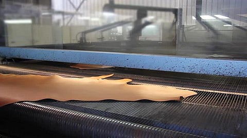 உ.பி.யில் இறைச்சிக் கூடங்கள் மீது கட்டுப்பாடு எதிரொலி﻿: மேற்கு வங்கத்துக்கு மாறும் தோல் பதனிடும் ஆலைகள்﻿