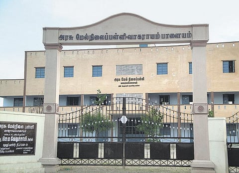 மாணவர்கள் விரும்பும் பாடப்பிரிவுக்கு ஆசிரியர்கள் இல்லை﻿: கோவை வாகராயம்பாளையம் அரசுப் பள்ளியில்﻿ 10 ஆண்டுகளாக தொடரும் பிரச்சினை﻿