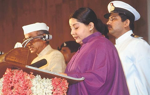 பெண் அரசியல் 06: பெண் முதல்வரை ஆதரித்த மக்கள்