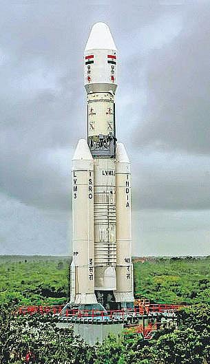 மனிதனை விண்வெளிக்கு அனுப்பும் திறன் கொண்ட﻿ ஜிஎஸ்எல்வி மார்க் 3 ராக்கெட் ஜூன் மாதம் விண்ணில் பாய்கிறது