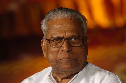 கேரள முன்னாள் முதல்வர் அச்சுதானந்தன் மருத்துவமனையில் அனுமதி