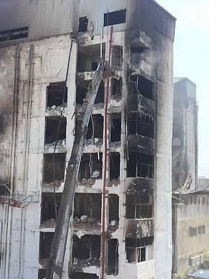 சென்னை சில்க்ஸ் கட்டிடத்தை முழுமையாக இடிக்க 3 நாட்கள் ஆகும்: தீயணைப்புத் துறை துணை இயக்குநர் தகவல்