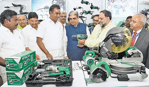 தொழில்நுட்பத்தில் முன்னணியில் இருந்தாலும் கல்வி, சுகாதாரத்தில் வளர்ச்சி அடைய வேண்டும்﻿: கோவை இன்டெக் நிகழ்ச்சியில் மத்திய அமைச்சர் வலியுறுத்தல்﻿﻿