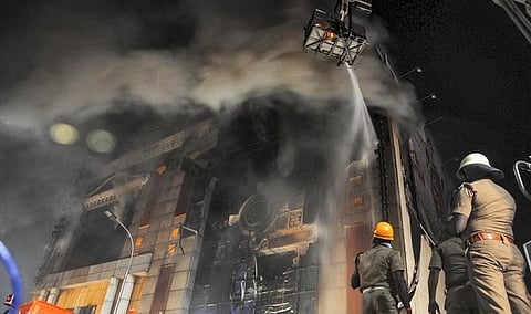 சென்னை சில்க்ஸ் தீ விபத்து: யார் பொறுப்பு?