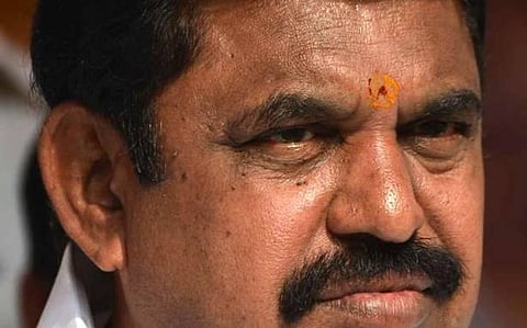 சென்னையில் 2-வது நாளாக தொடர்ந்து ஆலோசனை: 7 மாவட்ட எம்எல்ஏக்களை சந்தித்தார் முதல்வர்- டிடிவி தினகரன் ஆதரவாளர்களும் பங்கேற்பு