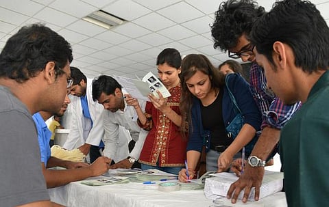 எம்பிபிஎஸ் மாணவர் சேர்க்கை பணியில் காலதாமதம்﻿: பொறியியல் படிப்புக்கான கலந்தாய்வு தள்ளிப்போக வாய்ப்பு﻿