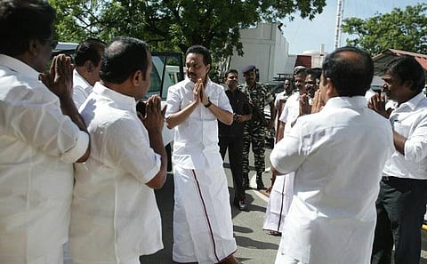 பண பேர விவகாரம்: கவன ஈர்ப்பு தீர்மானத்துக்கு சபாநாயகர் அனுமதி மறுப்பு; சட்டப்பேரவையில் திமுகவினர் அமளி