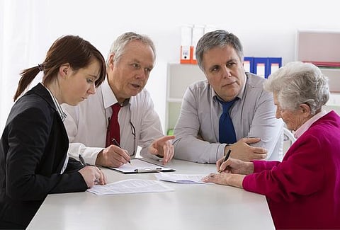 கடன் வீட்டை வாரிசுக்கு மாற்ற முடியுமா?