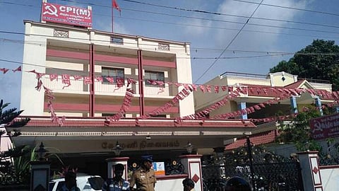 கோவை மார்க்சிஸ்ட் அலுவலகம் மீது பெட்ரோல் குண்டு வீச்சு: ஸ்டாலின் கண்டனம்