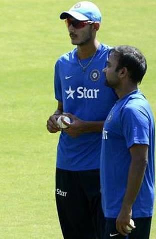 அஸ்வின் ஜடேஜாவுக்குப் பதிலாக அக்சர் படேல், அமித் மிஸ்ராவுக்கு வாய்ப்பளித்திருக்கலாம்