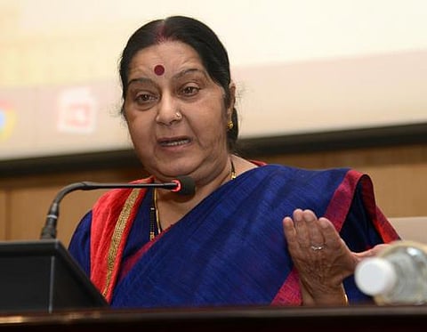 6 நிமிடம் பேசுவதற்குள் 60 முறை மீரா குமார் குறுக்கிட்டார்: சுஷ்மா ஸ்வராஜ் ட்விட்டரில் வீடியோ