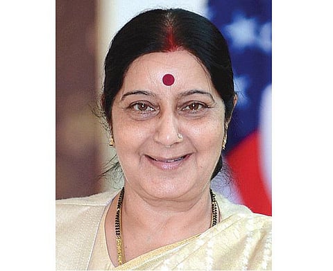 சவுதியில் அடிமையாக தவிக்கும்﻿ கர்நாடகாவைச் சேர்ந்த நர்ஸை மீட்க இந்திய தூதருக்கு சுஷ்மா ஸ்வராஜ் உத்தரவு﻿