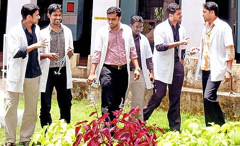 எம்பிபிஎஸ், பிடிஎஸ் பொது கலந்தாய்வில் பங்கேற்க 34 நிகர்நிலை பல்கலை.க்கு யுஜிசி உத்தரவு