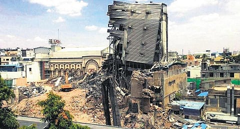 2007 ஜூலை மாதத்துக்கு முந்தைய﻿ விதிமீறல் கட்டிடங்களை வரன்முறைப்படுத்த வாய்ப்பு﻿﻿: 6 மாத கெடுவுடன் விதிகளையும் வெளியிட்டது தமிழக அரசு﻿﻿