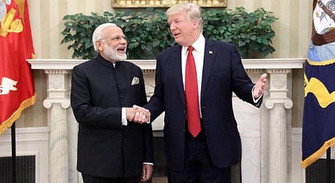 ட்ரம்புக்கு மோடிக்கு அளித்த பரிசுப் பொருட்கள்  என்னவென்று தெரியுமா?