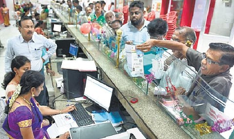 ஆதார் அட்டையில் திருத்தம் செய்ய அஞ்சல் நிலையங்களில் சிறப்பு திட்டம் தொடக்கம்﻿