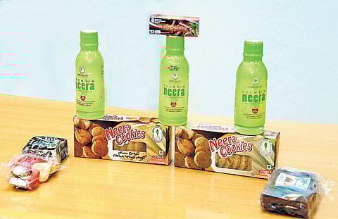 எம்எல்ஏக்களுக்கு நீரா பானம் விநியோகம்﻿