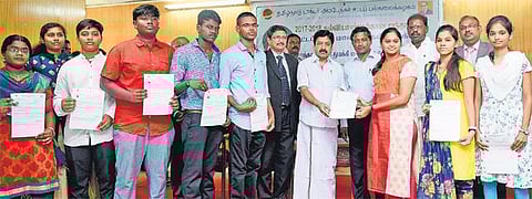 5 ஆண்டு ஆனர்ஸ் சட்டப் படிப்புக்கு கலந்தாய்வு மூலம் ஒதுக்கீட்டு ஆணை﻿ வழங்கல்: முதல் ஆண்டு வகுப்புகள் ஜூலை 12-ல் தொடக்கம்﻿