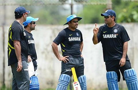 ஹெலிகாப்டர் தொடர்ந்து பறக்க வேண்டும்: தோனிக்கு சேவாக் பிறந்தநாள் வாழ்த்து