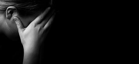 பெண்ணும் ஆணும் ஒண்ணு 12: வேதனையைப் பகிரவும் தடை