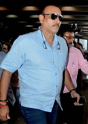 இந்திய கிரிக்கெட் அணியின் பயிற்சியாளராக ரவி சாஸ்திரிக்கு அதிக வாய்ப்பு?  நேர்காணலுக்கு 6 பேர் தேர்ந்தெடுப்பு