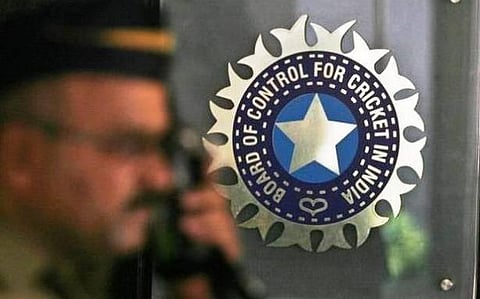 இந்திய கிரிக்கெட் அணி பயிற்சியாளர் நியமனம் தற்காலிகமாக ஒத்திவைப்பு