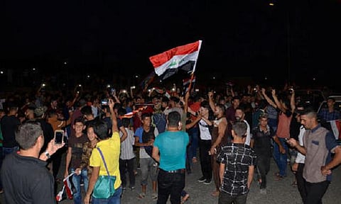 ஐஎஸ் கட்டுப்பாட்டிலிருந்த மோசூலை கைப்பற்றியது இராக் அரசுப் படை: மக்கள்  கொண்டாட்டம்