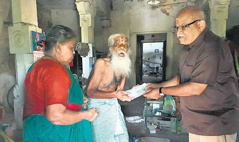 தி இந்து செய்தி எதிரொலி - டி.எம். சௌந்தரராஜனின் தம்பிக்கு தேடிவந்த உதவிகள்!