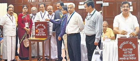 குடியரசுத் தலைவர் தேர்தலில் மத்திய அமைச்சர், கேரள எம்எல்ஏ உட்பட சென்னையில் 234 பேர் வாக்களித்தனர்: விமானத்தில் வாக்குப்பெட்டி டெல்லி கொண்டு செல்லப்பட்டது