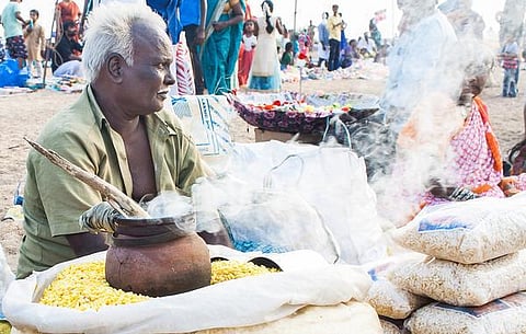 பயணத்தின் பாதை: மாறாத கிராமம் மாறாத திருவிழா!